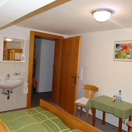 Homestay Bergfrieden *